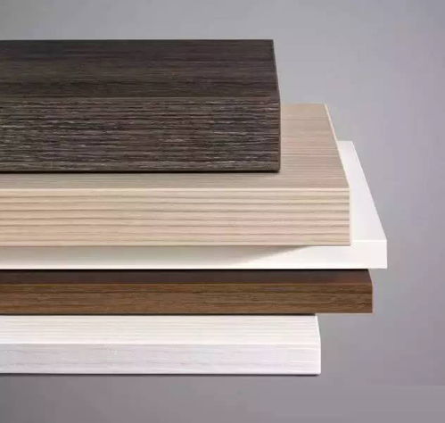 衣帽間裝修設計全解析 打造時尚家居空間的板材選擇指南